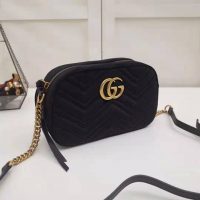 gucci_gg_women_gg_marmont_velvet_small_shoulder_bag-black_3_