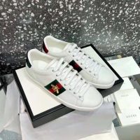 gucci_men_ace_embroidered_sneaker_bee_in_white_1_