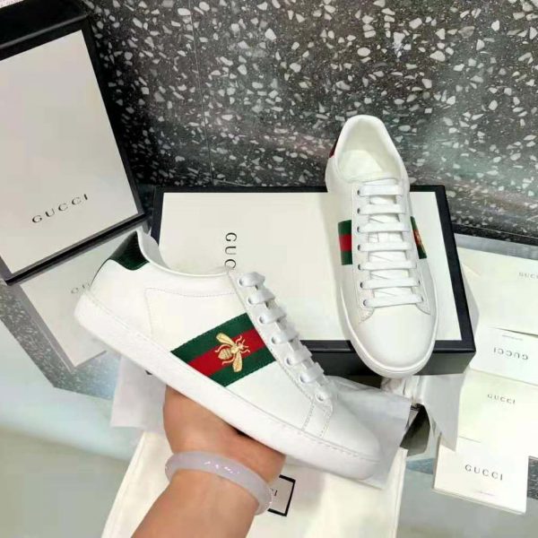 gucci_men_ace_embroidered_sneaker_bee_in_white_5__1