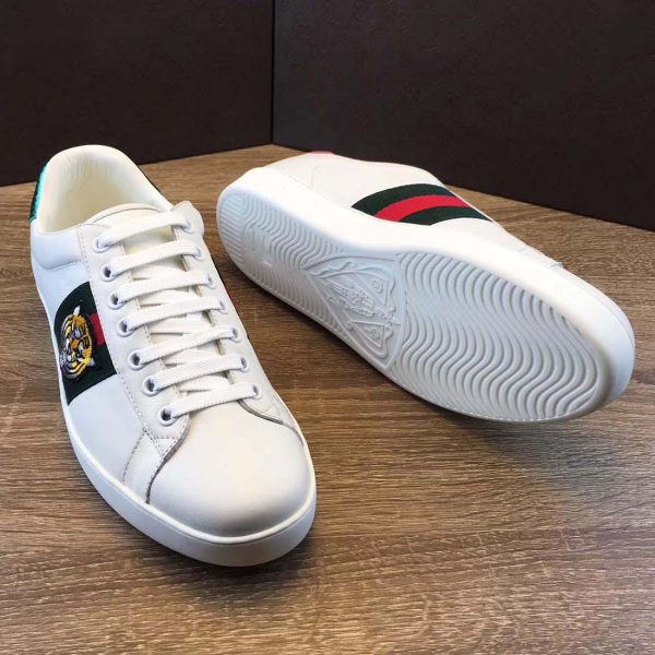 gucci_men_ace_embroidered_sneaker_shoes_with_tiger_web-white_7__1