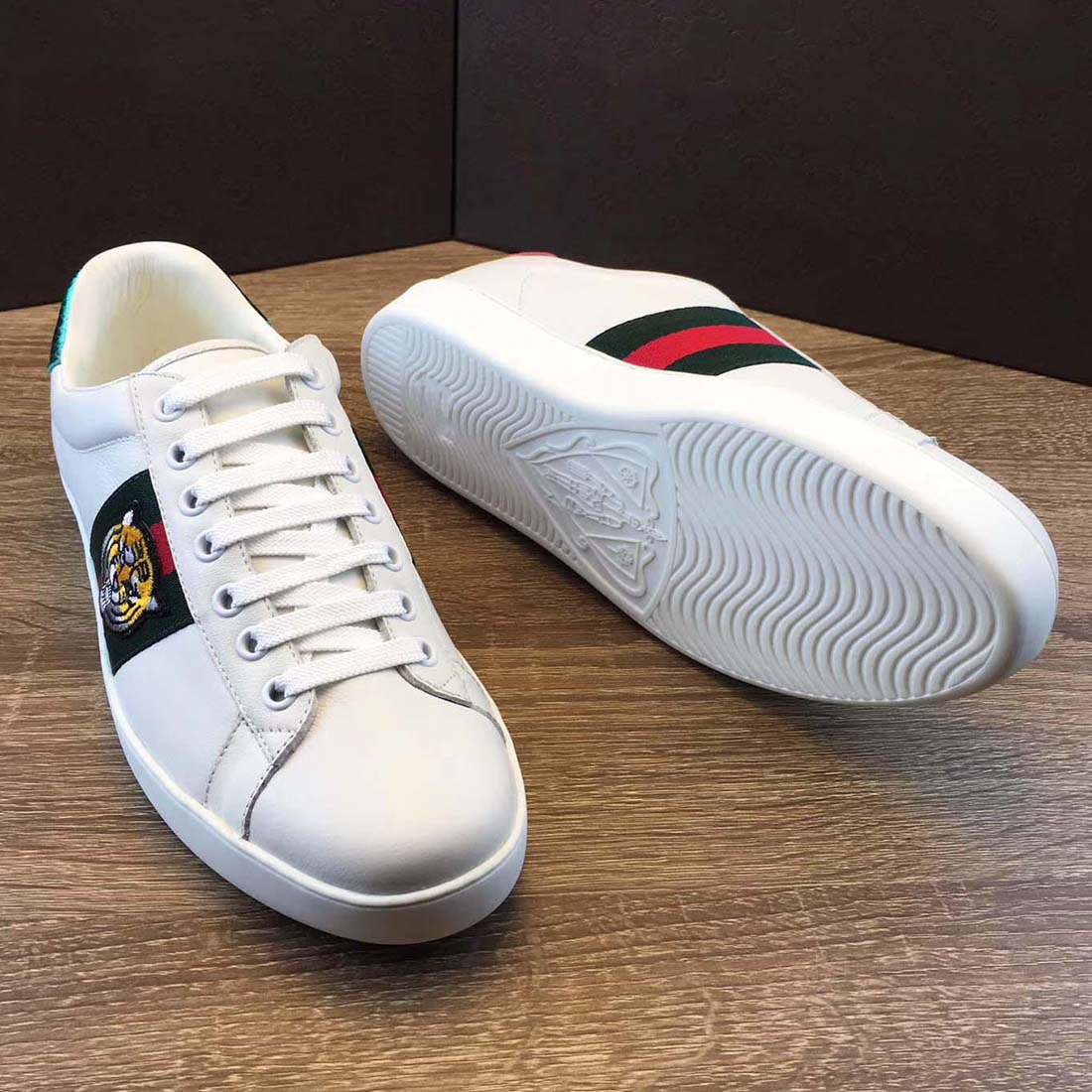 1:1 Authentic Dupe Gucci Men Ace Embroidered Sneaker Shoes with Tiger Web-White - Image 5