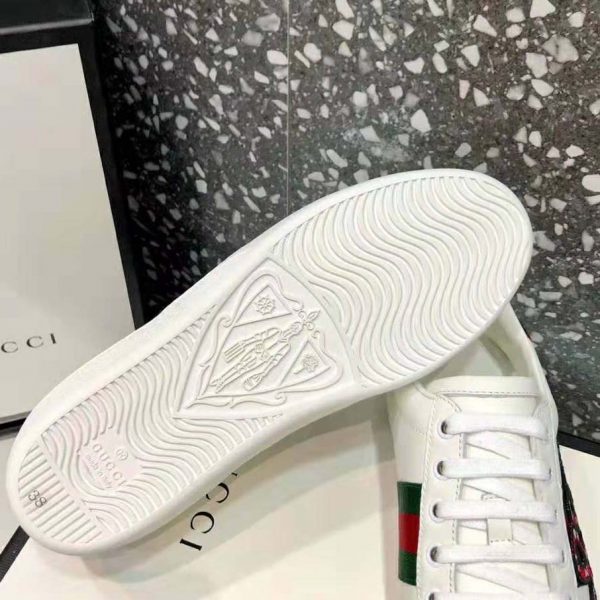gucci_men_ace_embroidered_sneaker_with_an_embroidered_kingsnake-white_10_
