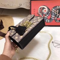 gucci_padlock_small_gg_bees_shoulder_bag_in_gg_supreme_canvas