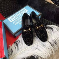 gucci_unisex_jordaan_gg_velvet_loafer-black_1_