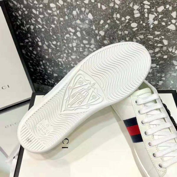 gucci_women_ace_embroidered_sneaker_with_crysta_embroidered_kingsnake_appliqu_-white_2_