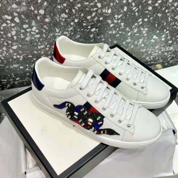gucci_women_ace_embroidered_sneaker_with_crysta_embroidered_kingsnake_appliqu_-white_7_