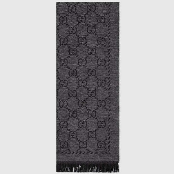 gucci_women_gg_jacquard_pattern_knitted_scarf-grey_1_