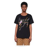 gucci_women_oversize_t-shirt_with_gucci_logo_and_shooting_stars-black_5_