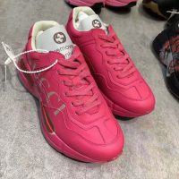 gucci_women_rhyton_gucci_logo_leather_sneaker-rose_1_