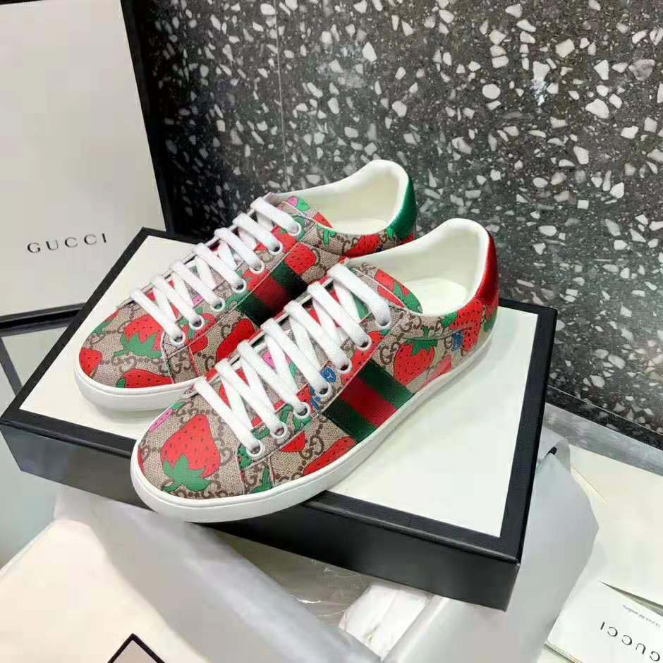 Gucci Women's Ace GG Gucci Strawberry Sneaker Dupe in GG Supreme Canvas in 2cm Height-Brown - Image 5
