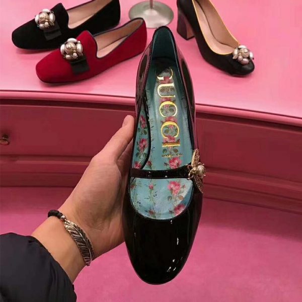 gucci_women_shoes_patent_leather_ballet_flat_with_bee_4mm_heel-black_4_