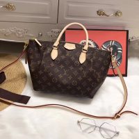 louis_vuitton_lv_turenne_pm_handbag_m48813