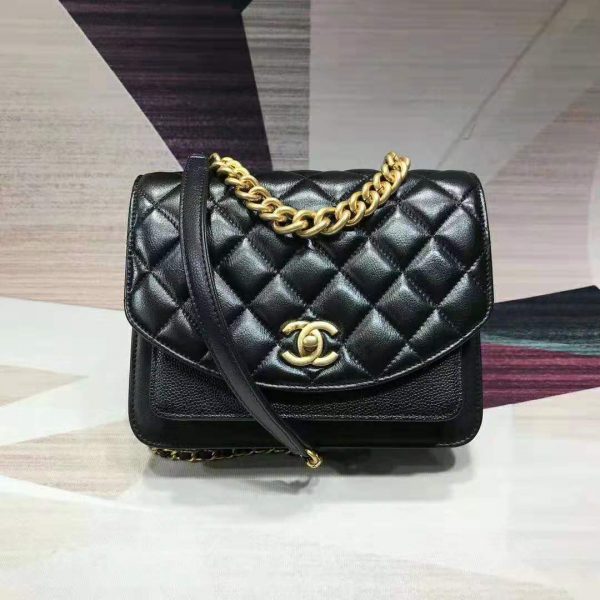 Chanel Women Flap Bag in Smooth Calfskin Leather-Black (2)