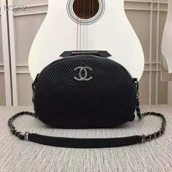 Chanel Women Small Camera Case in Lambskin Leather-Black (3)