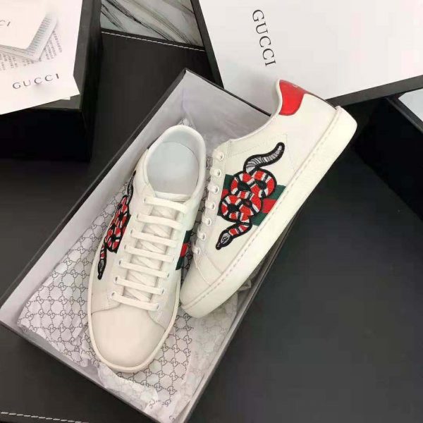 Gucci Men Ace Embroidered Sneaker with Embroidered Kingsnake Appliqué-White (4)