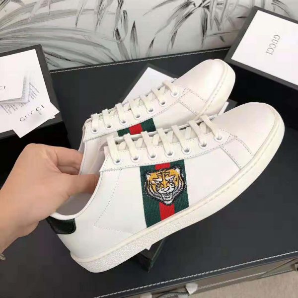 Gucci Men Ace Embroidered Sneaker with Embroidered Tiger Appliqué-White (4)