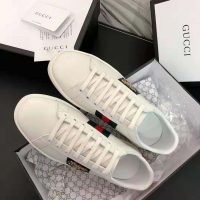 Gucci Men Ace Embroidered Sneaker with Embroidered Tiger Appliqué-White (1)