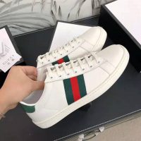 Gucci Unisex Ace Leather Sneaker White Leather with Green Crocodile Detail (1)