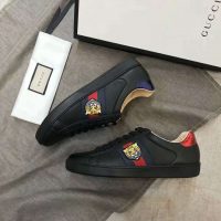 gucci_men_ace_embroidered_sneaker_shoes_with_tiger_web-black_1_