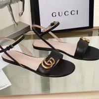 gucci_women_leather_sandal_with_double_g-black_1_