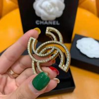 Chanel Women Brooch in Metal & Diamantés-Gold (1)