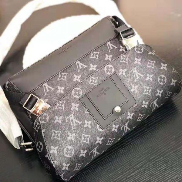 Louis Vuitton LV Men Messenger PM Voyager in Monogram Eclipse Canvas-Grey (3)