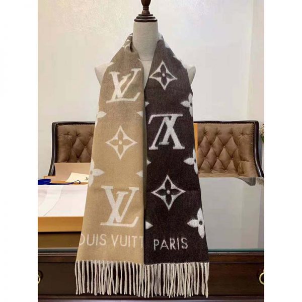 Louis Vuitton LV Unisex Reykjavik Gradient Cashmere Scarf Oversized Monogram Flower Initial pattern-Sandy (12)