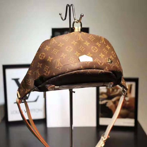 Louis Vuitton LV Women Bumbag in Monogram Canvas-Brown (10)