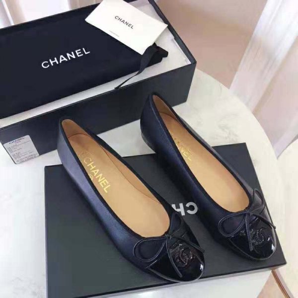 Chanel Women Ballerinas in Lambskin & Patent Calfskin-Black (2)