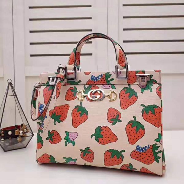 Gucci GG Women Gucci Zumi Strawberry Print Medium Top Handle Bag in Gucci Strawberry Print Ivory Leather (3)