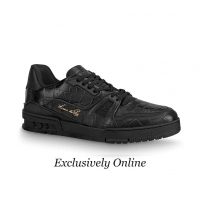 Louis Vuitton LV Men LV Trainer Sneaker-Exclusively Online in Alligator-Embossed Calf Leather-Black (1)