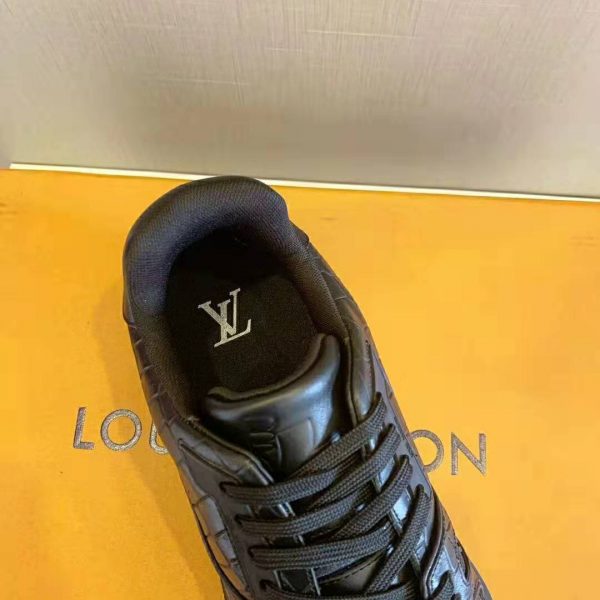 Louis Vuitton LV Men LV Trainer Sneaker-Exclusively Online in Alligator-Embossed Calf Leather-Black (14)