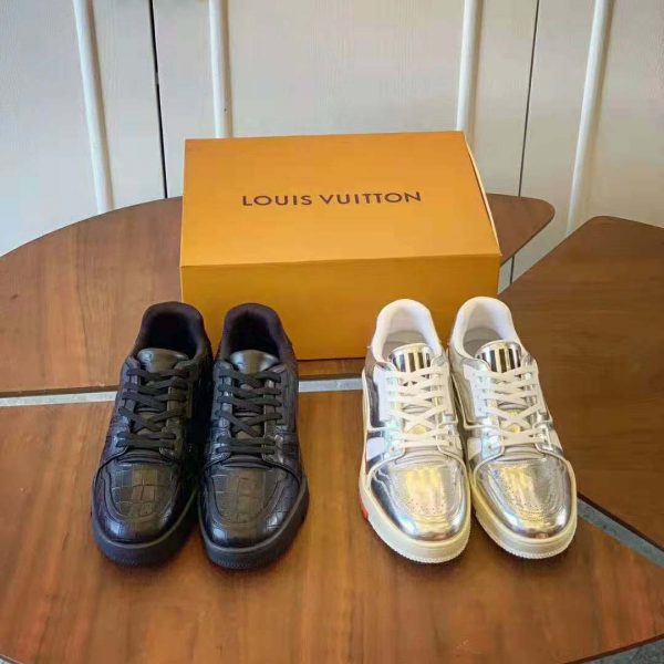 Louis Vuitton LV Men LV Trainer Sneaker-Exclusively Online in Alligator-Embossed Calf Leather-Black (2)