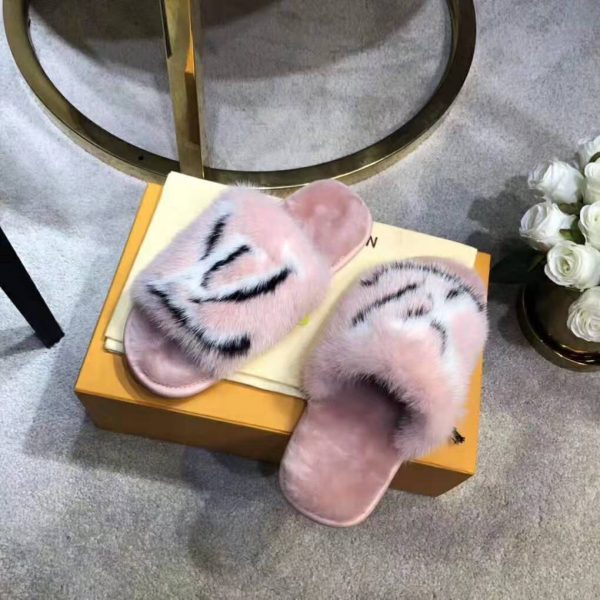 Louis Vuitton LV Women Homey Flat Mule in Mink Fur-Pink (3)