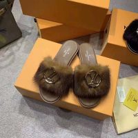 Louis Vuitton LV Women Lock It Mule in Mink and Leather-Brown (11)