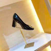 Louis Vuitton LV Women Madeleine Pump in Smooth Calf Leather with Versize LV Circle Signature-Black (1)