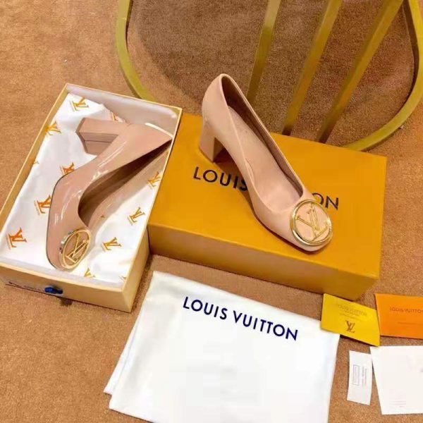 Louis Vuitton LV Women Madeleine Pump in Smooth Calf Leather with Versize LV Circle Signature-Sandy (4)
