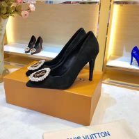 Louis Vuitton LV Women Madeleine Pump in Suede Baby Goat Leather with Oversized LV Circle 8 cm Heel-Black (1)