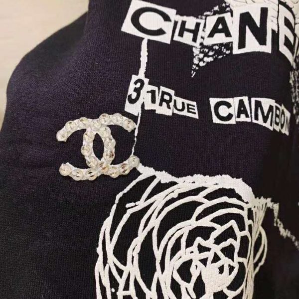 Chanel Women Sweatshirt in Cotton White Black Navy Blue & Silver (7)