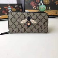 Gucci GG Men Bee Print GG Supreme Zip Around Wallet in BeigeEbony GG Supreme (10)