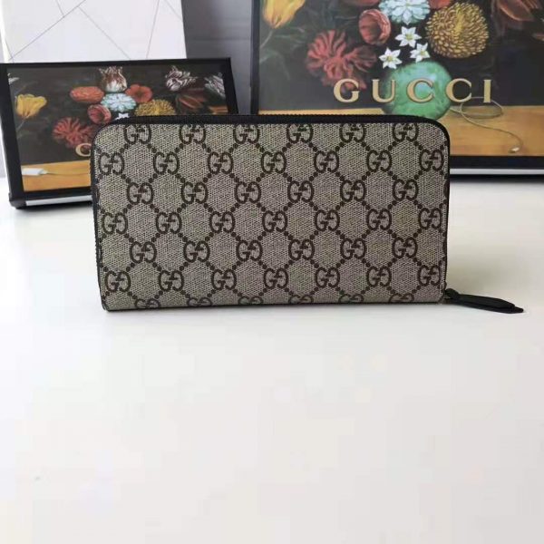 Gucci GG Men Bee Print GG Supreme Zip Around Wallet in BeigeEbony GG Supreme (2)