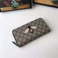 Gucci GG Men Bee Print GG Supreme Zip Around Wallet in BeigeEbony GG Supreme (10)