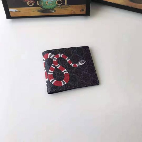 Gucci GG Men Kingsnake Print GG Supreme Wallet in BlackGrey GG Supreme Canvas (6)