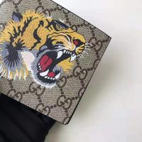 Gucci GG Men Tiger Print GG Supreme Wallet in BeigeEbony GG Supreme (1)