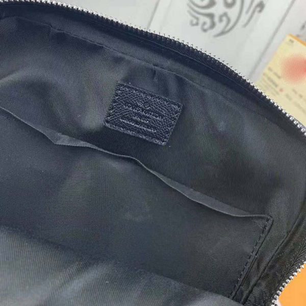 Louis Vuitton LV Men Alex Messenger Bag in Taiga Cowhide Leather-Navy (8)