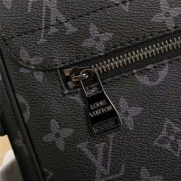 Louis Vuitton LV Men District MM Bag in Monogramme Eclipse Canvas-Grey (10)