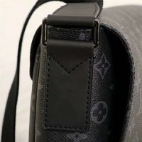 Louis Vuitton LV Men District MM Bag in Monogramme Eclipse Canvas-Grey (10)