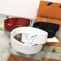 Louis Vuitton LV Unisex LV Shape 40mm Belt in Embossed White Taurillon Leather (1)