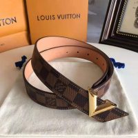 Louis Vuitton LV Unisex Essential V 30mm Belt in Damier Ebene Canvas and Calf Leather (1)