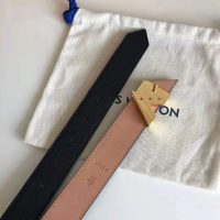 Louis Vuitton LV Unisex Essential V 30mm Belt in Epi Calf Leather-Black (1)